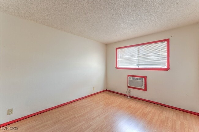 property at 5404 S Swenson St