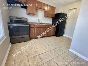 5812 N Main St, Unit A in Columbia, SC - Building Photo - Building Photo