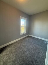 417 37th St in Moline, IL - Building Photo - Building Photo