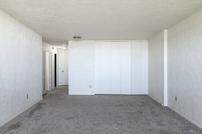 Fountain Place Apartments in Lansing, MI - Foto de edificio - Interior Photo