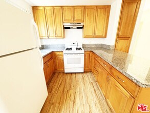 5440 Carlton Way in Los Angeles, CA - Building Photo - Building Photo