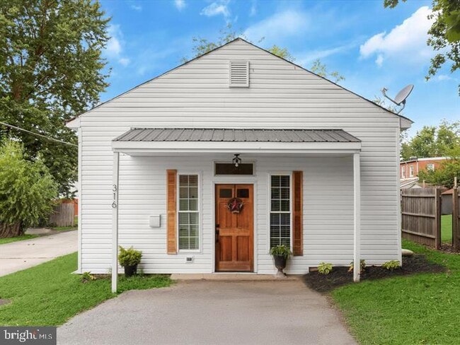 property at 316 S Adams St