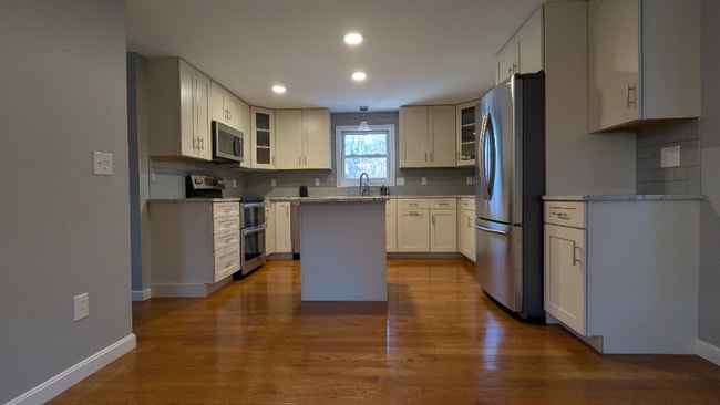 161 Albion Rd in Windham, ME - Building Photo - Building Photo