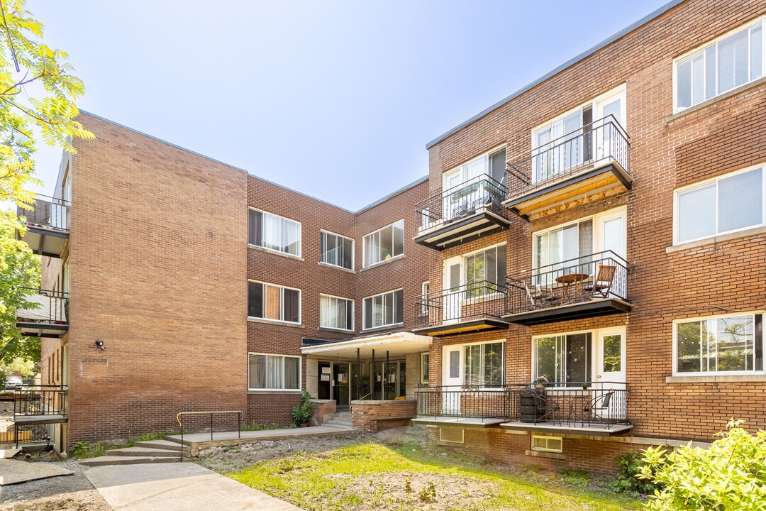 3780-3782 Dupuis Av in Montréal, QC - Building Photo