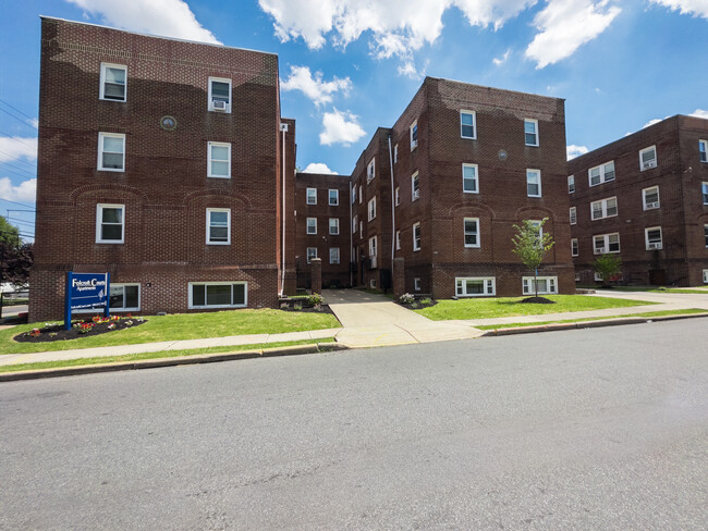 Folcroft Courts Apartments in Folcroft, PA - Building Photo - Building Photo