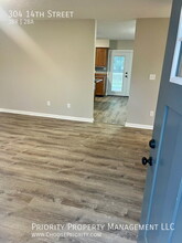 304 14th St in Grottoes, VA - Building Photo - Building Photo