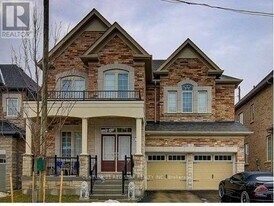 50 Bansbury Cir in Brampton, ON - Building Photo