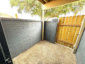 3524 Buckingham Rd-Unit -Unit 112 in Garland, TX - Building Photo - Building Photo