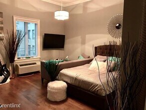 313 1st St in Hoboken, NJ - Building Photo - Building Photo