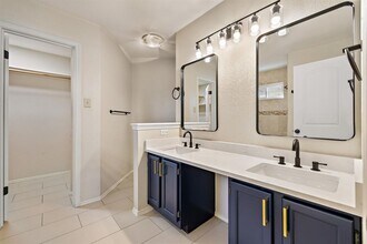 2003 Dayflower Trce in Cedar Park, TX - Foto de edificio - Building Photo