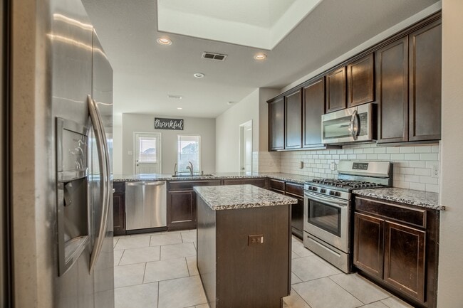 1407 Wheatland Terrace Ln