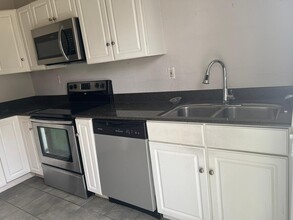 1209 E Fortification St, Unit 2 in Jackson, MS - Foto de edificio - Building Photo