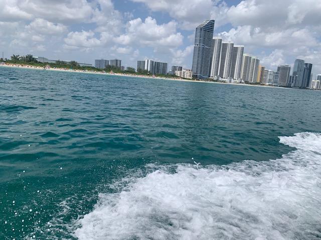 16531 NE 35th Ave, Unit 7 in North Miami Beach, FL - Building Photo