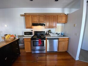 58 Mansfield St, Unit 1 in Boston, MA - Building Photo - Building Photo