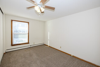 Pillsbury Apartments | 2200 in Minneapolis, MN - Building Photo - Building Photo