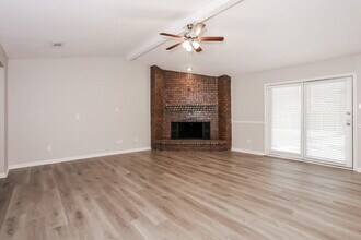 3924 Windflower Ln in Fort Worth, TX - Building Photo - Building Photo