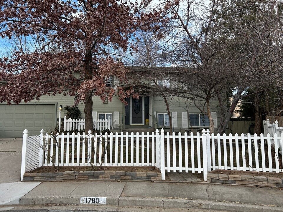 1780 Rand Ct in Carson City, NV - Building Photo