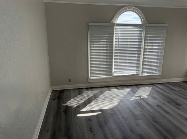 2527 Cincinnati St in Los Angeles, CA - Building Photo - Building Photo