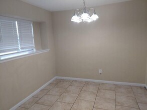 5019 Tavenor Ln in Houston, TX - Building Photo - Building Photo