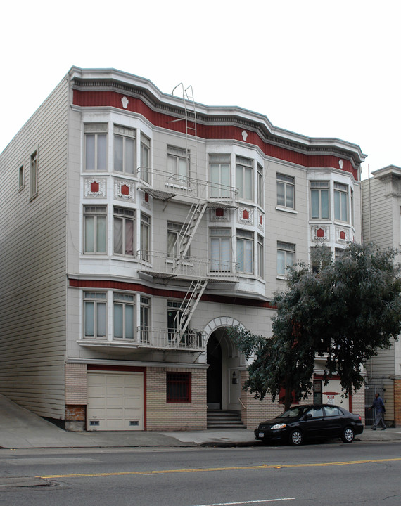 1575 Broadway in San Francisco, CA - Building Photo