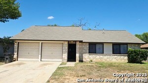 3043 Timber View Dr in San Antonio, TX - Building Photo