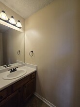 4462 S Elizabeth Ave in Wichita, KS - Building Photo - Building Photo