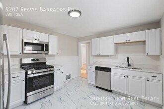 9207 Reavis Barracks Rd in St. Louis, MO - Building Photo - Building Photo