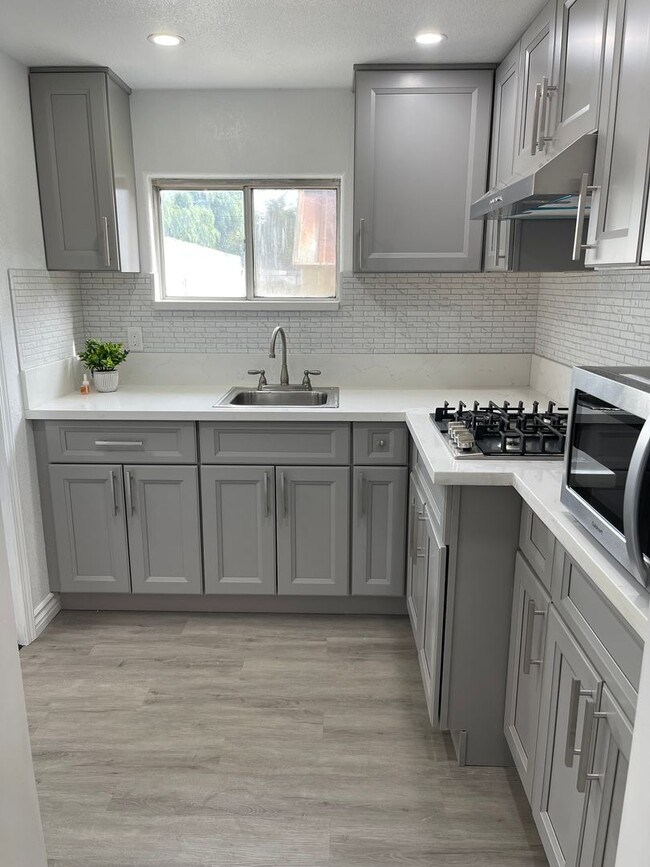 9359 Alder Ave in Fontana, CA - Building Photo - Building Photo