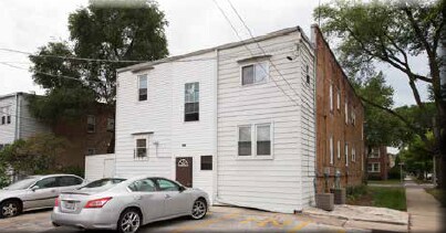 8957 Lamon Ave in Skokie, IL - Foto de edificio - Building Photo