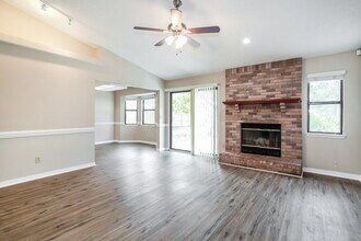 2232 Alderney Ct in Middleburg, FL - Building Photo - Building Photo