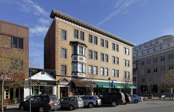 Columbia Square in Cincinnati, OH - Building Photo - Building Photo