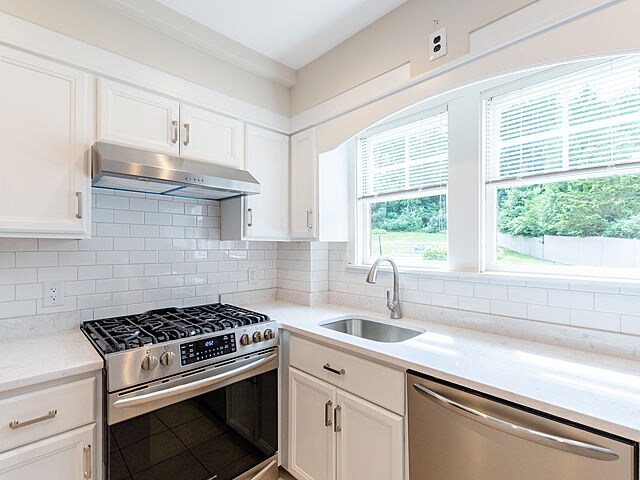 206 Crosby St in Arlington, MA - Building Photo - Building Photo