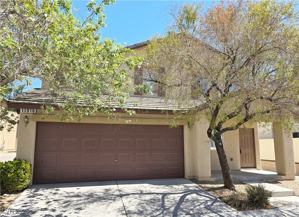 11916 Camden Brook St in Las Vegas, NV - Building Photo