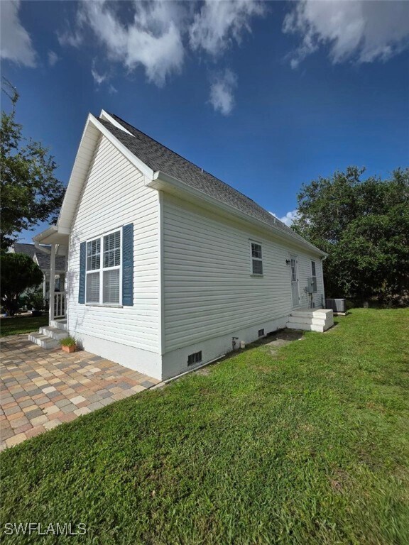 250 Leawood Cir in Naples, FL - Building Photo - Building Photo