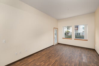 The Yards at Union Station in Portland, OR - Foto de edificio - Interior Photo