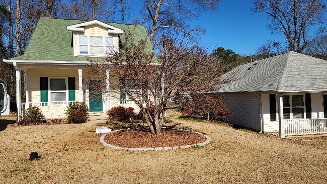 200 Glynn Addy Dr in Stockbridge, GA - Foto de edificio - Building Photo