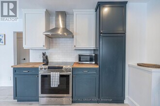 54 Sophia St E in Barrie, ON - Building Photo - Building Photo