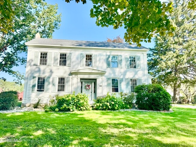 property at 675 Mac Elroy Rd
