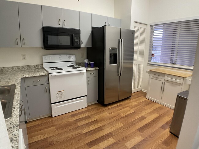 5016 Rose Hill Dr in Boynton Beach, FL - Building Photo - Building Photo