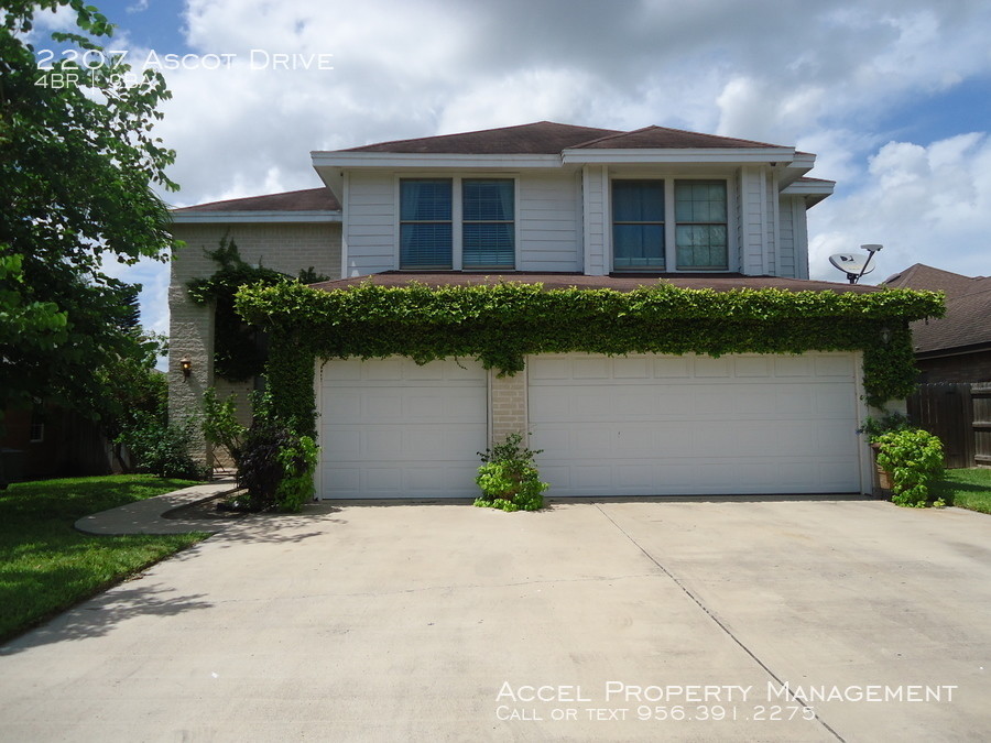 2207 E Ascot Dr in Edinburg, TX - Foto de edificio