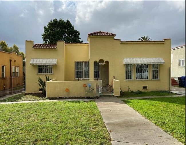 property at 3520 W 59th Pl