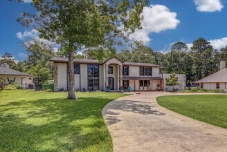 22 Winged Foot Dr in Conroe, TX - Building Photo - Building Photo