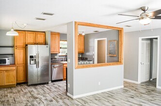 3526 NW 53rd Ter in Gainesville, FL - Building Photo - Building Photo