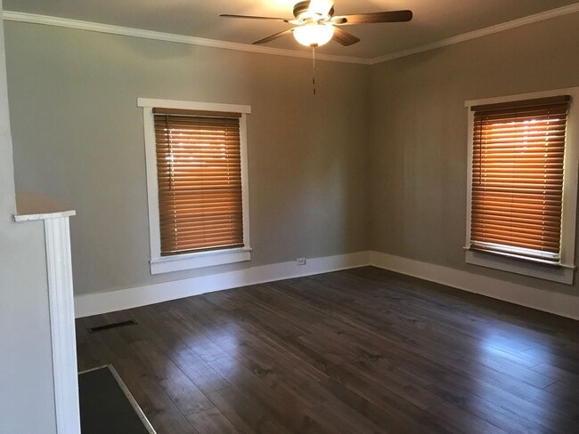 213 W King St in Kings Mountain, NC - Building Photo - Building Photo