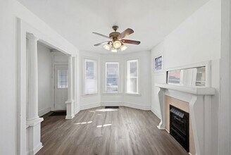 2209 Summit St in Columbus, OH - Foto de edificio - Building Photo