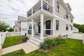 127 Ten Hills Rd in Somerville, MA - Building Photo - Building Photo