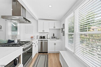 30 Aubrey St in Summit, NJ - Building Photo - Building Photo