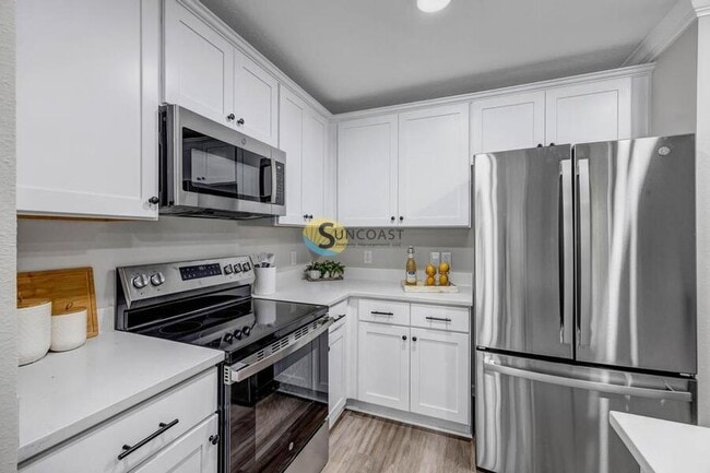 property at 1516 Yelford Cir