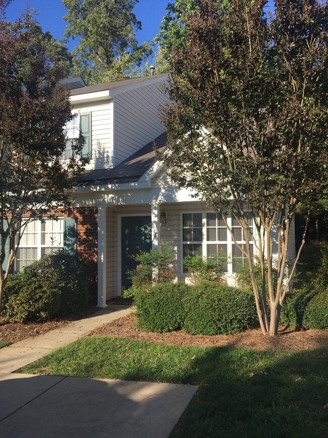 18 Sidney Marie Ct