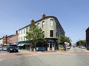 1-9 Market St in Portsmouth, NH - Foto de edificio - Building Photo